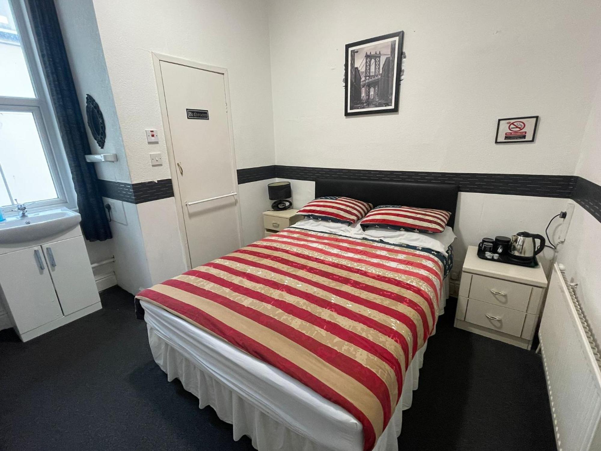 Guest house Manhattan 3*